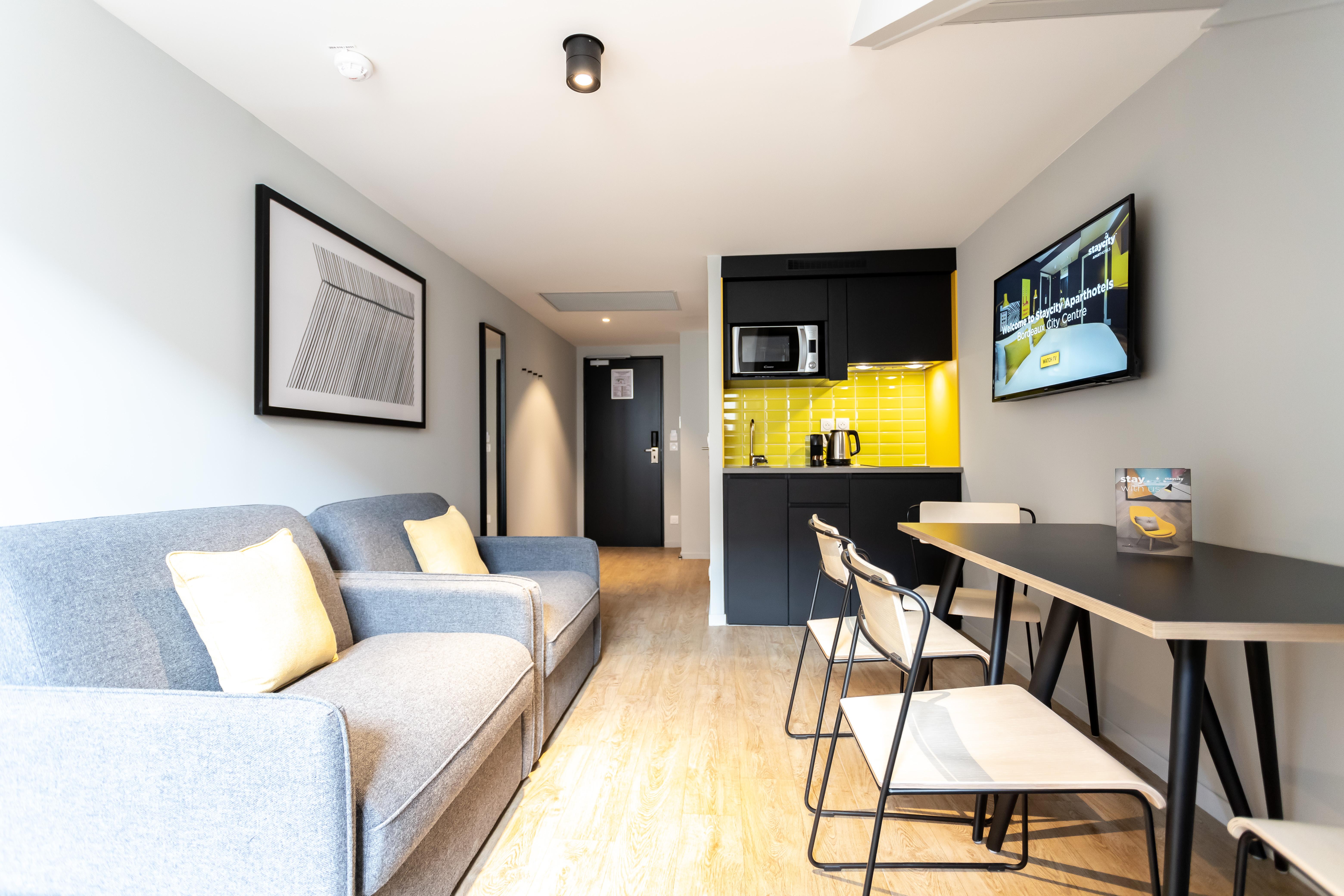 Staycity Aparthotels Bordeaux City Centre ภายนอก รูปภาพ